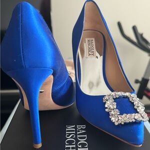 Cher Crystal Embellished Pump